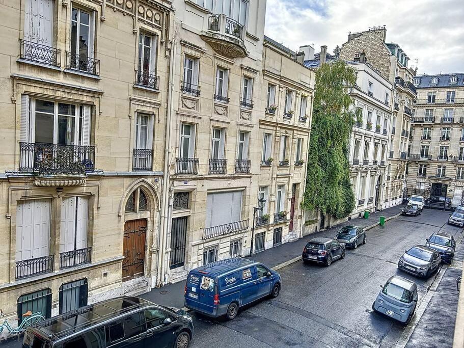 Confidentiel, Particulier 16eme