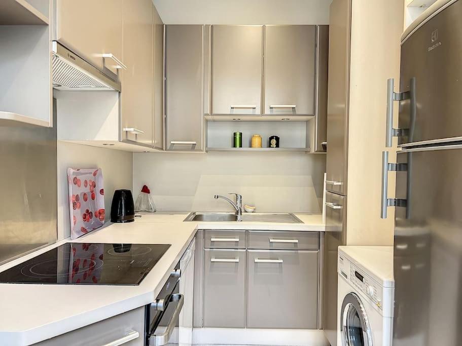 Apartment Confidentiel, Particulier 16eme *