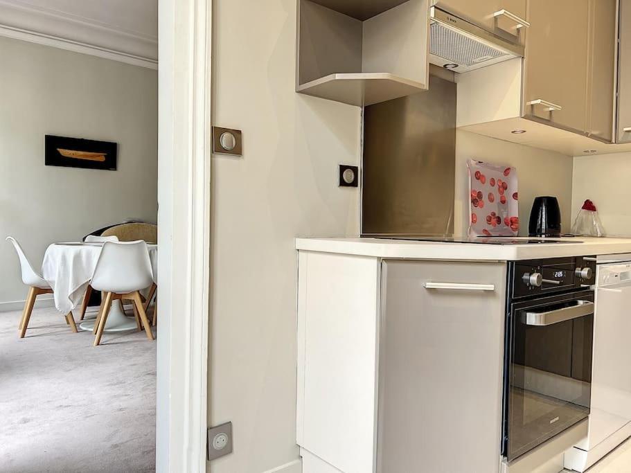 Confidentiel, Particulier 16eme Apartment Paris